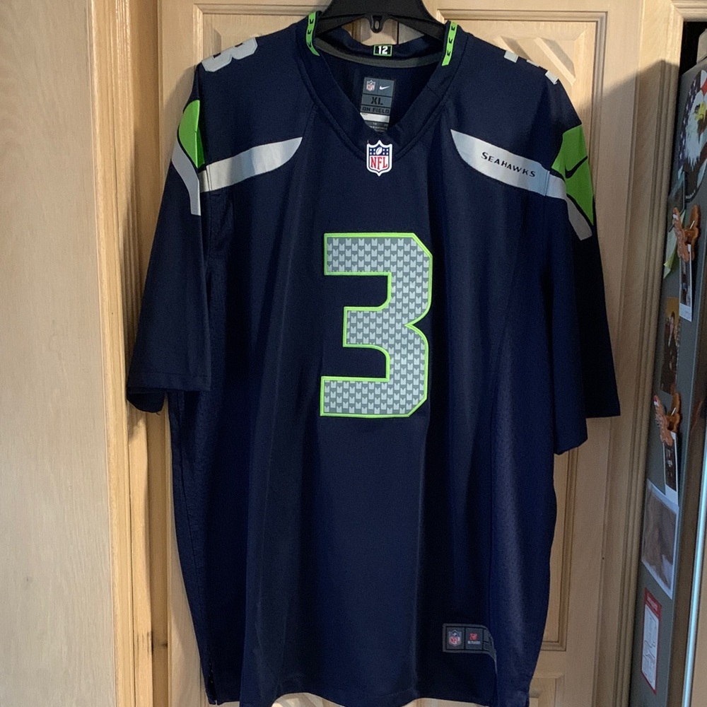 Nike Seattle Seahawks Navy & Green #3 Football Russel Wilson Jersey size XL